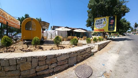 Fred's Food — photograph 6