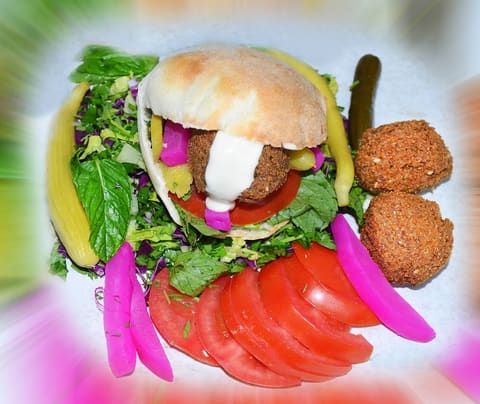 Falafel Bilal Antar — photograph 6
