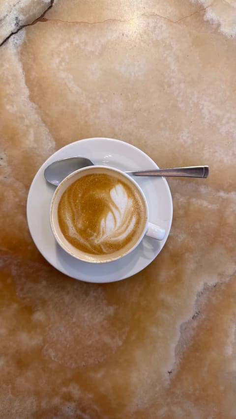 Sip — photograph 4
