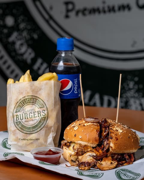 Barrel Burgers — photograph 3