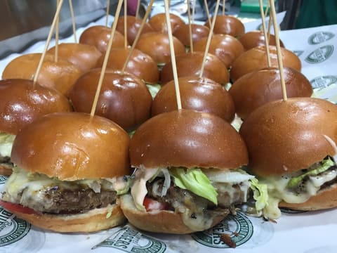 Barrel Burgers — photograph 5