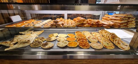 al sultan bakery — photograph 2