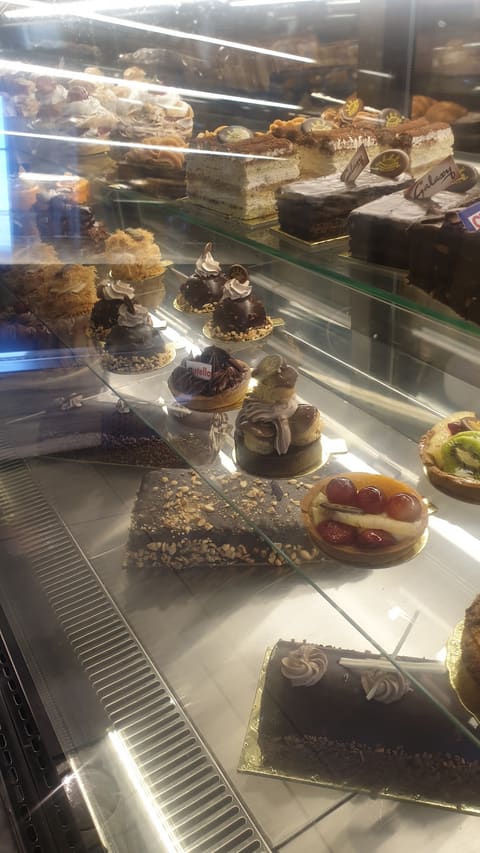 al sultan bakery — photograph 5