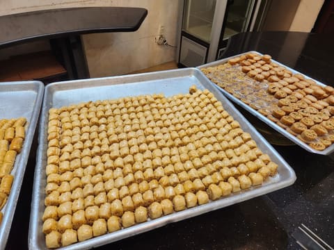 Al Safa Sweets — photograph 2