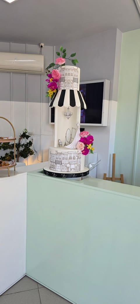 Pâtisserie Louis — photograph 6