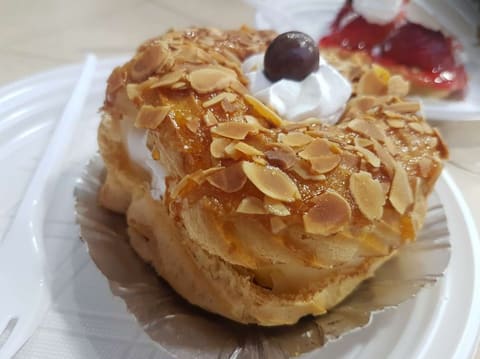 Patisserie Amitié — photograph 4