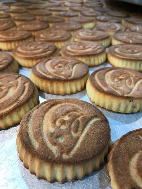Al Anwar Sweets — photograph 3