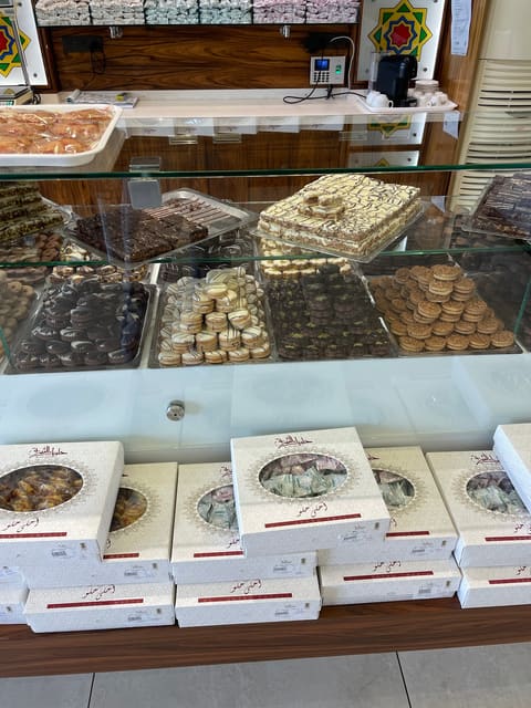 Al Sharq Sweets — photograph 4