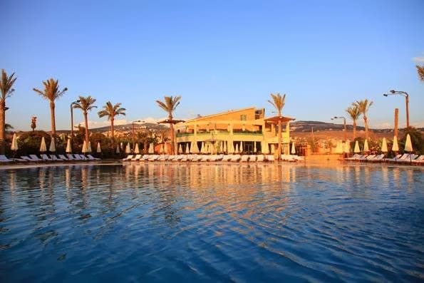 Utopia Resort