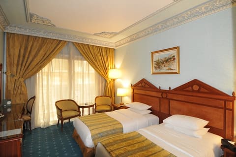 Golden Tulip Serenada — photograph 2