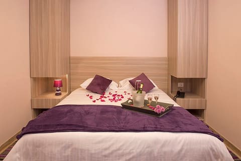 Hotello Guest Suites Boutique Hotel — photograph 2