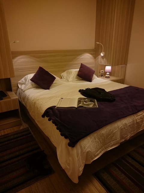 Hotello Guest Suites Boutique Hotel — photograph 3
