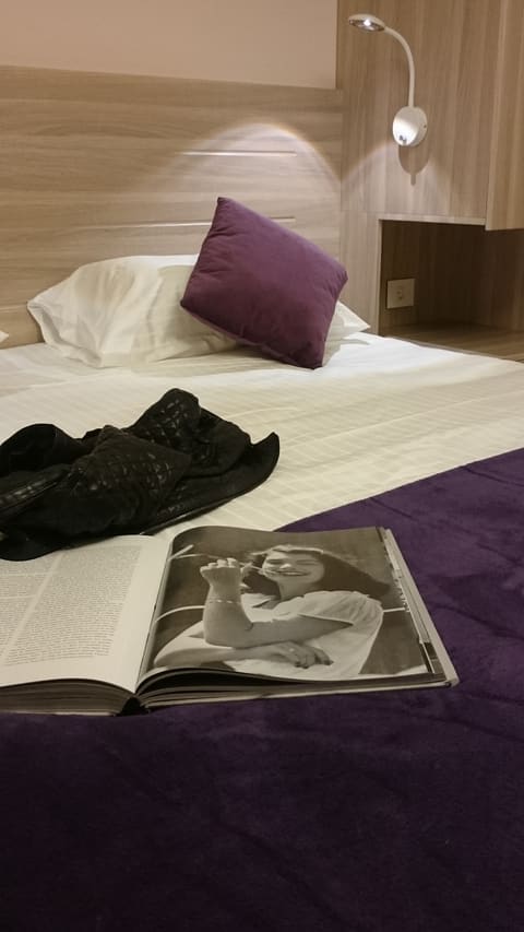 Hotello Guest Suites Boutique Hotel — photograph 6