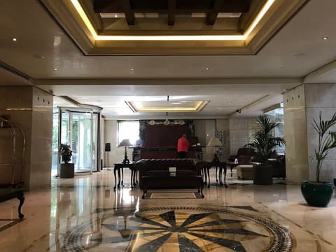 Promenade Hotel — photograph 3