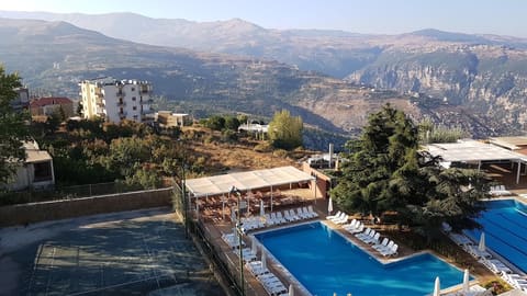 Ehden Country Club — photograph 3