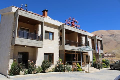 Le Notre Hôtel & Sky Resort — photograph 4