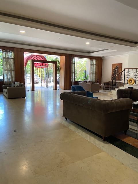 President Hotel — photograph 6