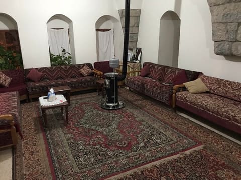 Mtein Guest House — photograph 6