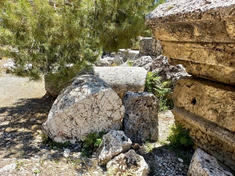 Roman temple of Qasr Neba — photograph 2