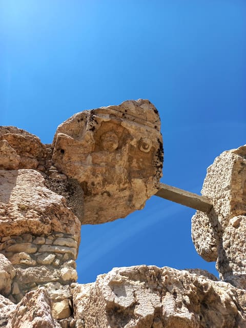 Roman temple of Qasr Neba — photograph 6