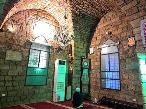 Zuqaq al Blat Mosque — photograph 2