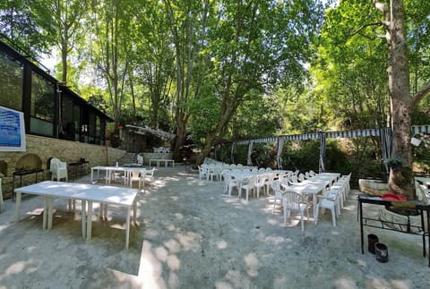 3ein Ghabach Restaurant — photograph 4