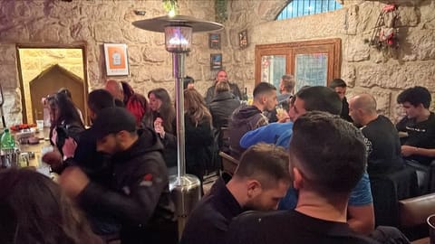 Loui’s Bar — photograph 6