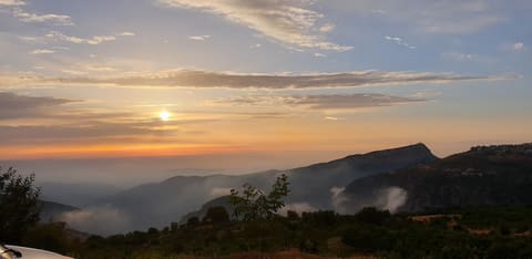 BOB's Sunset Chill — photograph 4