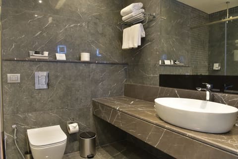 Twinz Hotel and Spa — photograph 4