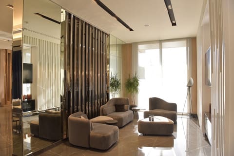 Twinz Hotel and Spa — photograph 6