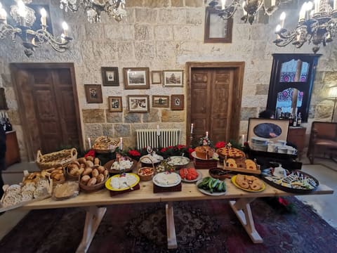 Karaz Guest House — photograph 6