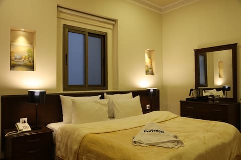Hotel Provençal — photograph 2