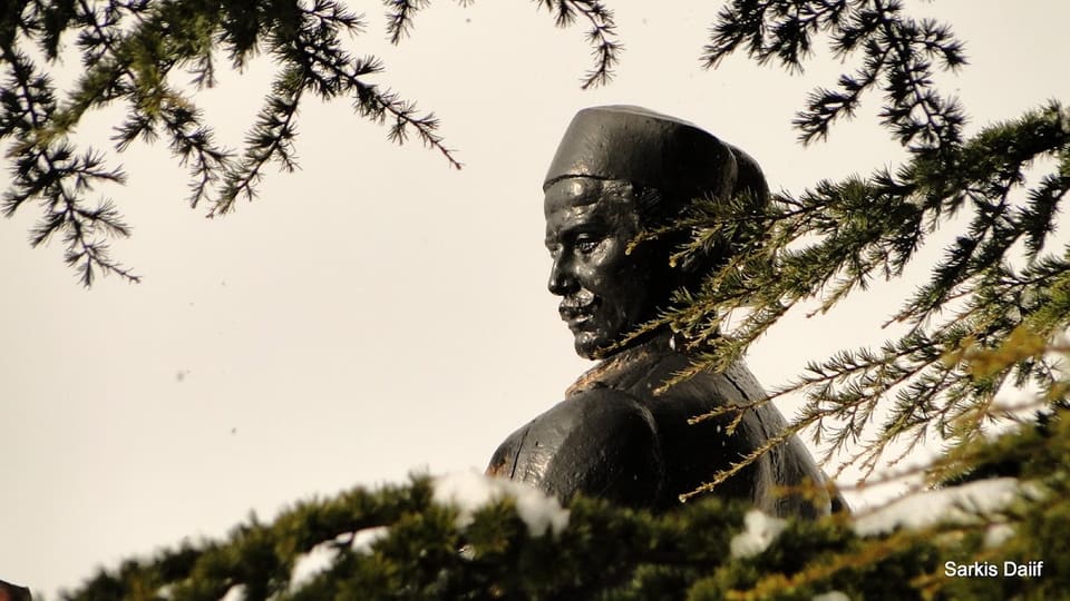 Youssef Beik Karam Statue