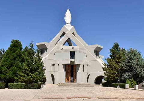 Saydet el Hosn Church — photograph 2