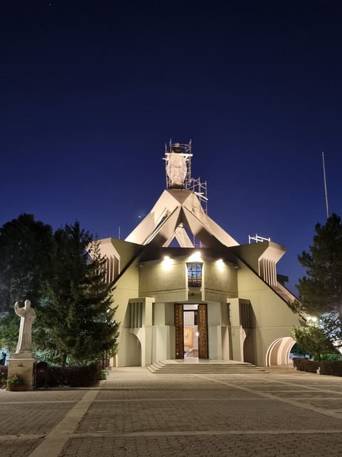 Saydet el Hosn Church — photograph 4