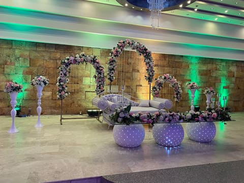Night Star Hall For Event — photograph 2