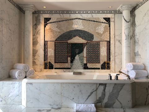 InterContinental Phoenicia Beirut by IHG — photograph 4