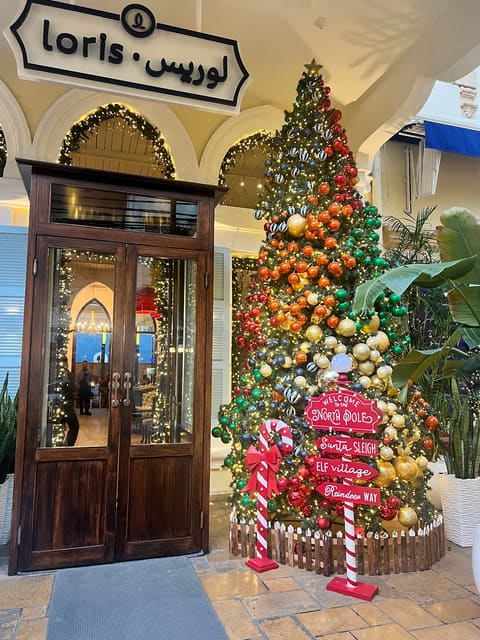 Loris Restaurant — photograph 6
