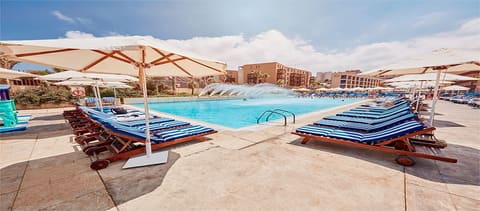 Coral Beach Hotel & Resort Beirut — photograph 3