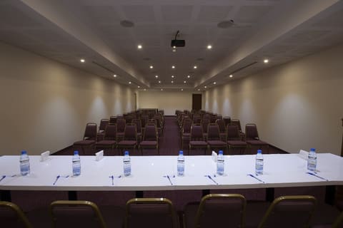 El Sheikh Suites Hotel — photograph 3