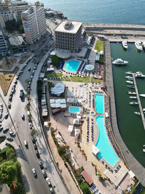 Hotel Saint Georges Beirut — photograph 6