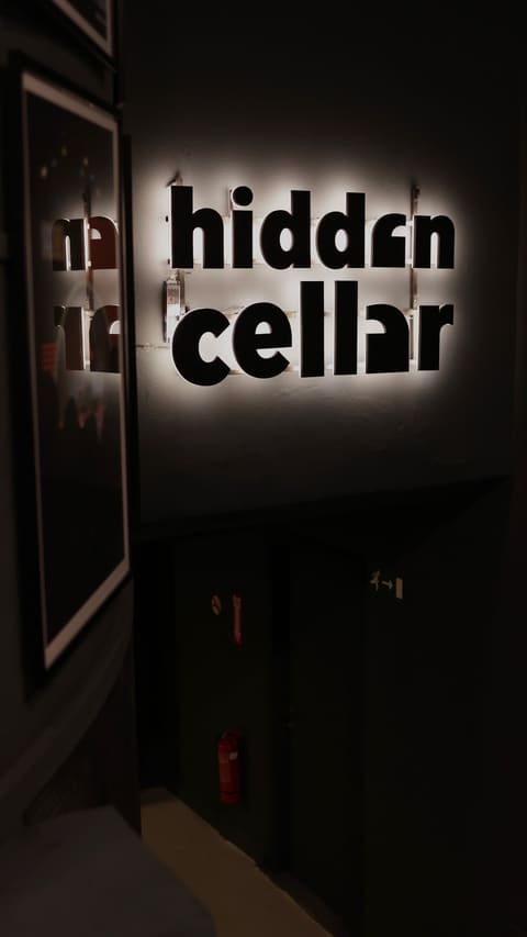 Hidden Cellar Beirut @Theatre Elysée — photograph 5