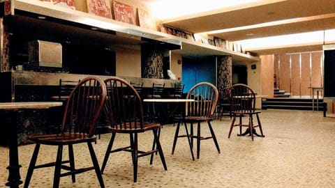 Al Madina Theater — photograph 5