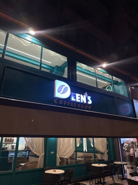 Deens Coffee Shop — photograph 6