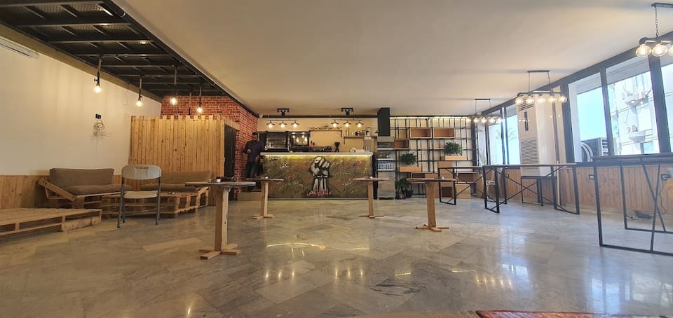 Mountada Lounge