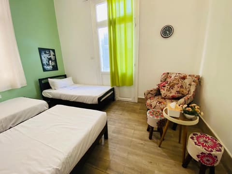 City Hostel — photograph 2