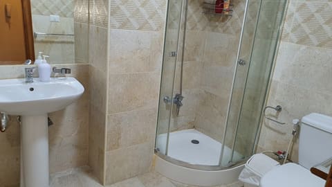 Azur Suites Hotel — photograph 4