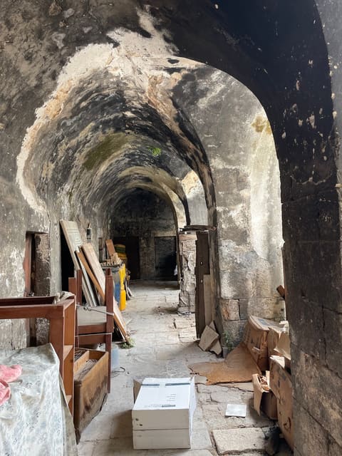Old Saray Building — photograph 3