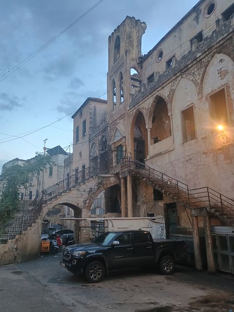 Mabna Sayyar Al Dark — photograph 3