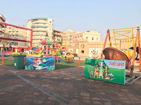 Theme Park — photograph 4